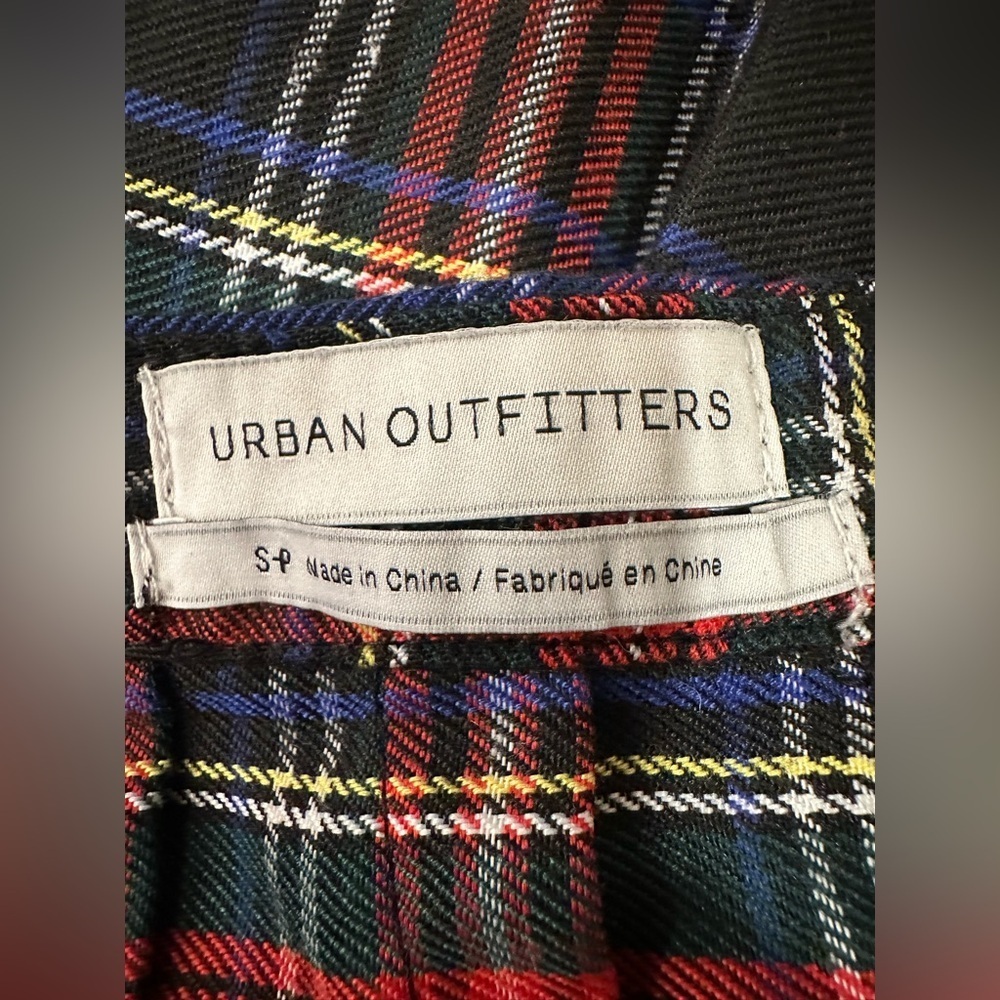 EUC Urban Outfitters Women' plaid pleated skirt. - Picture 7 of 8